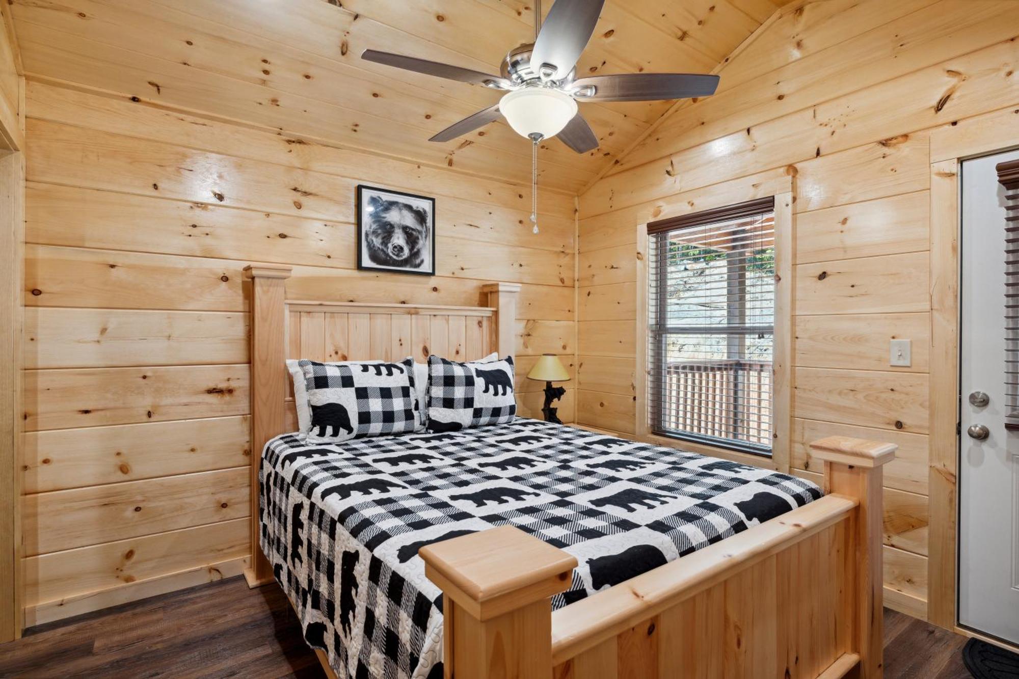 פיג'ן פורג' The 3 Bears Is A Newly Built 3 Bedroom Cabin Only 3 Minutes From The Parkway! מראה חיצוני תמונה